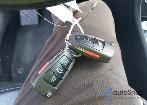 2015 Audi Q3 2.0T Premium Plus из США, поврежденный, VIN WA1EFCFS9FR010670